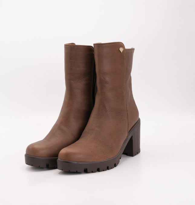 Botín en cuero café