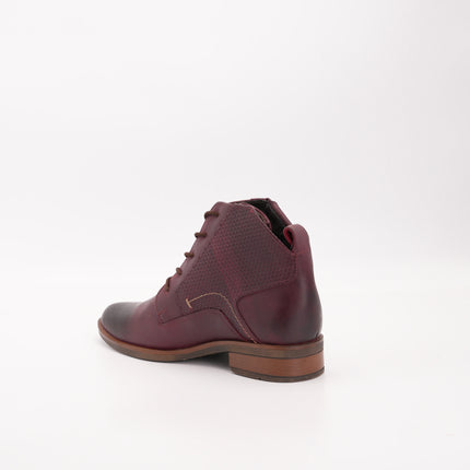 Botín en cuero vinotinto