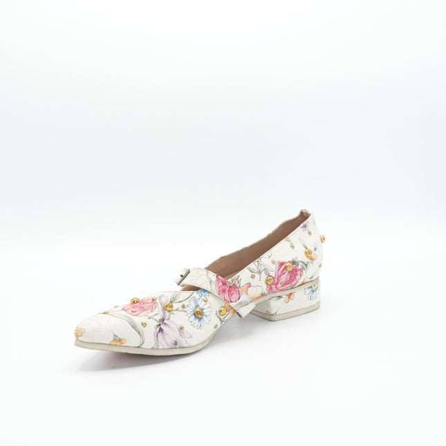 Baletas en cuero blanco con estampado mariposa