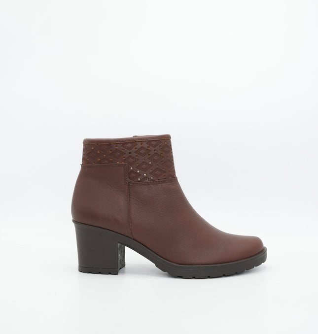 Botín en cuero café