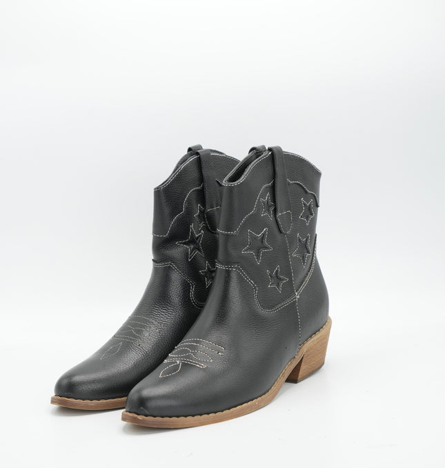 Texana en cuero negro