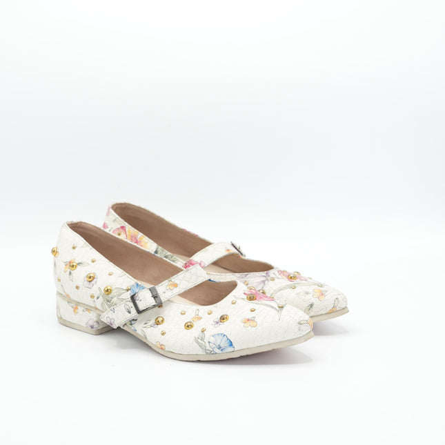 Baletas en cuero blanco con estampado mariposa