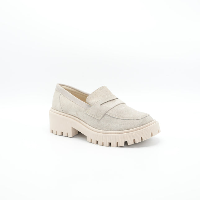 Mocasín en gamuza  crema