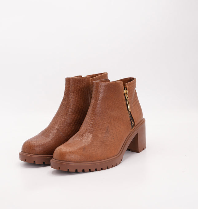 Botín en cuero miel