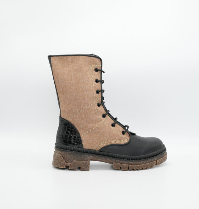 Bota en cuero negro y beige