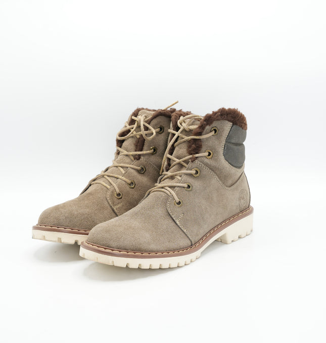 Bota en cuero gamuza con peluche