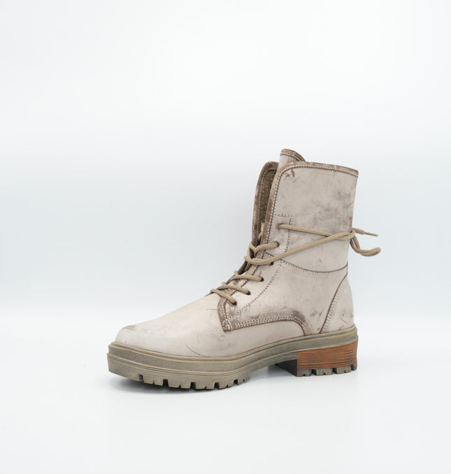 Bota en cuero beige vintage