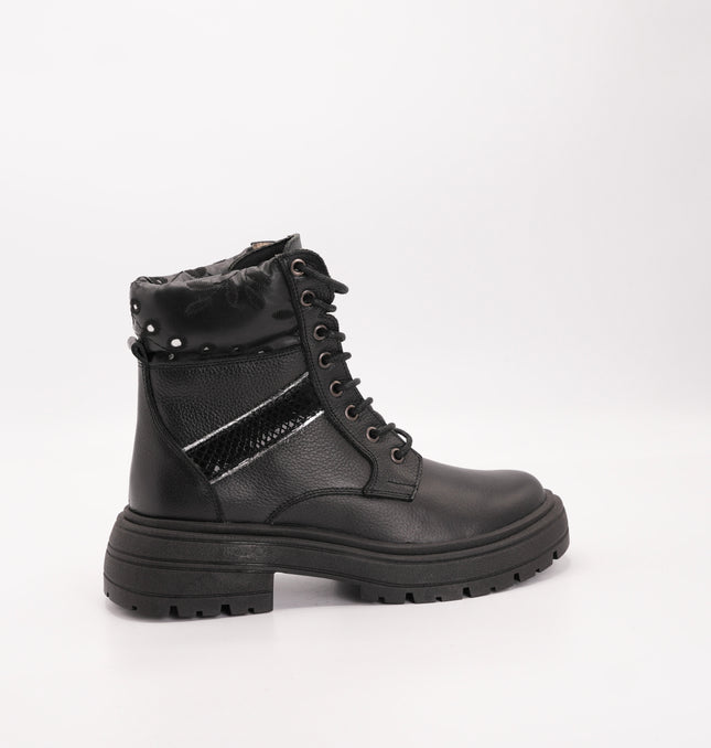 Bota en cuero negro