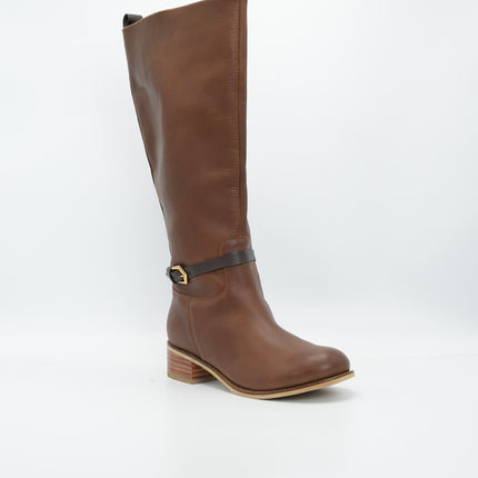 Bota en cuero café