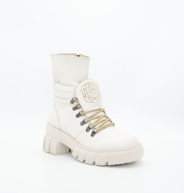 Botín en cuero crema