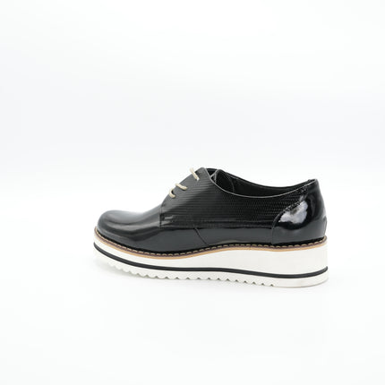 Zapato en cuero charol