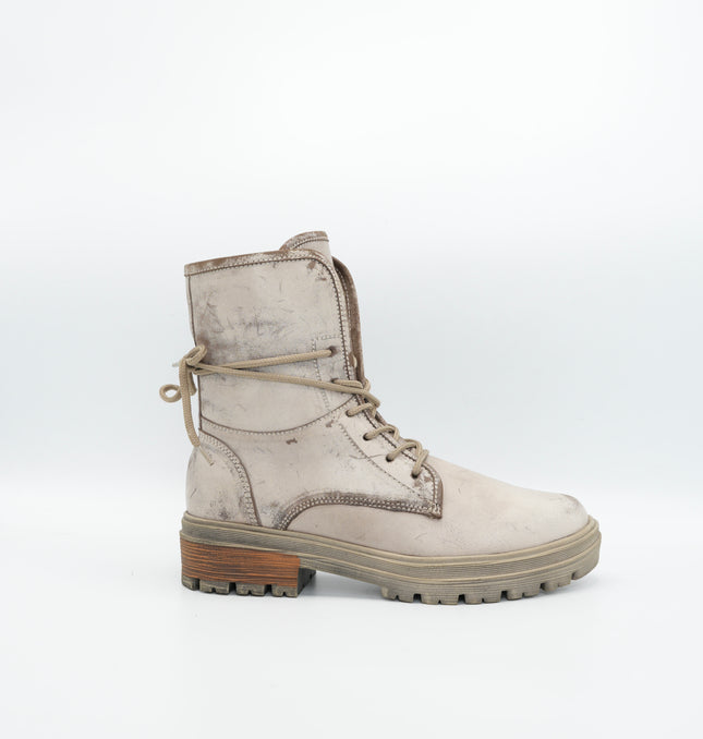 Bota en cuero beige vintage