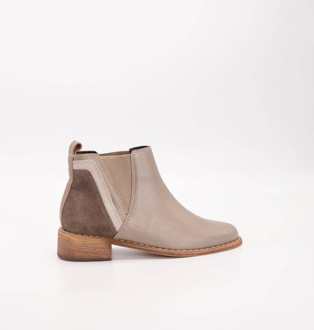 Botin en cuero beige