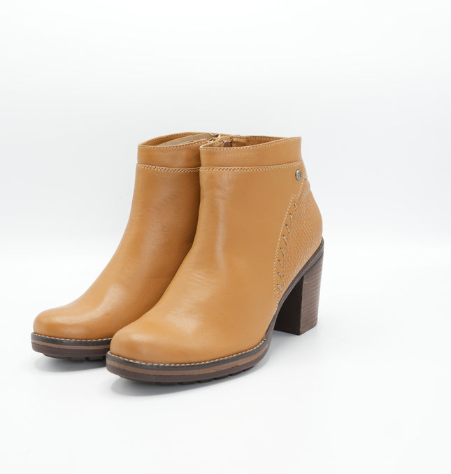 Botín en cuero miel