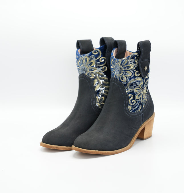 Botín texano negro y bordado