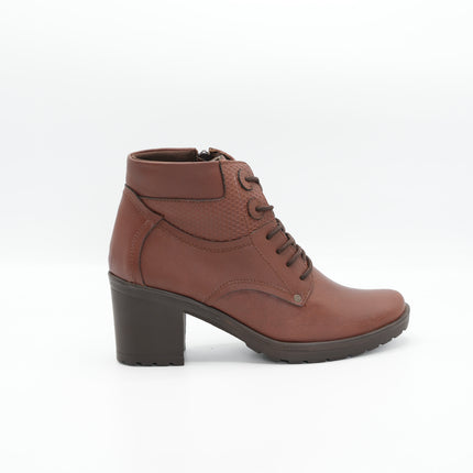 Botín en cuero café