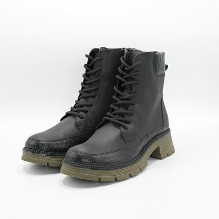 Bota en cuero negro