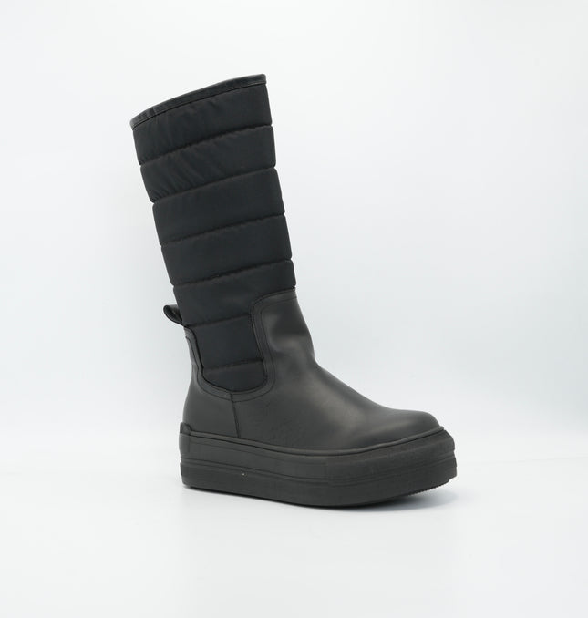 Bota en cuero negro