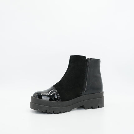 Botín en cuero negro