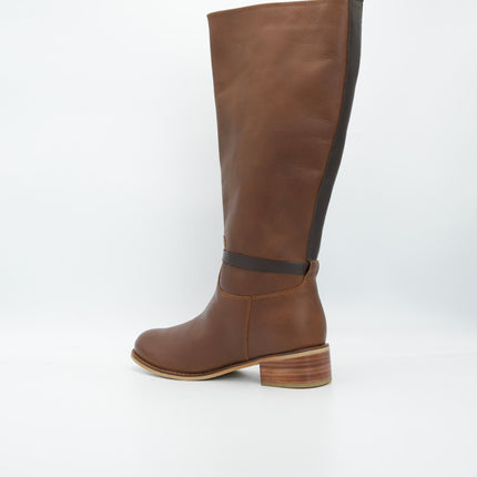 Bota en cuero café