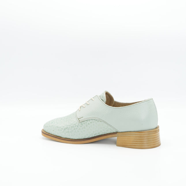 Zapato en cuero azul