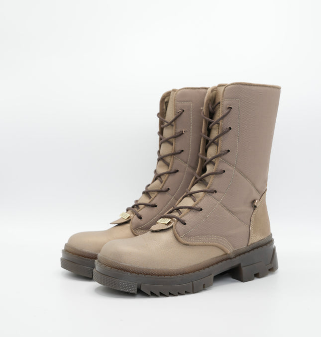 Bota en cuero beige