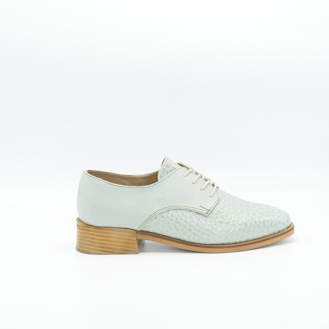 Zapato en cuero azul