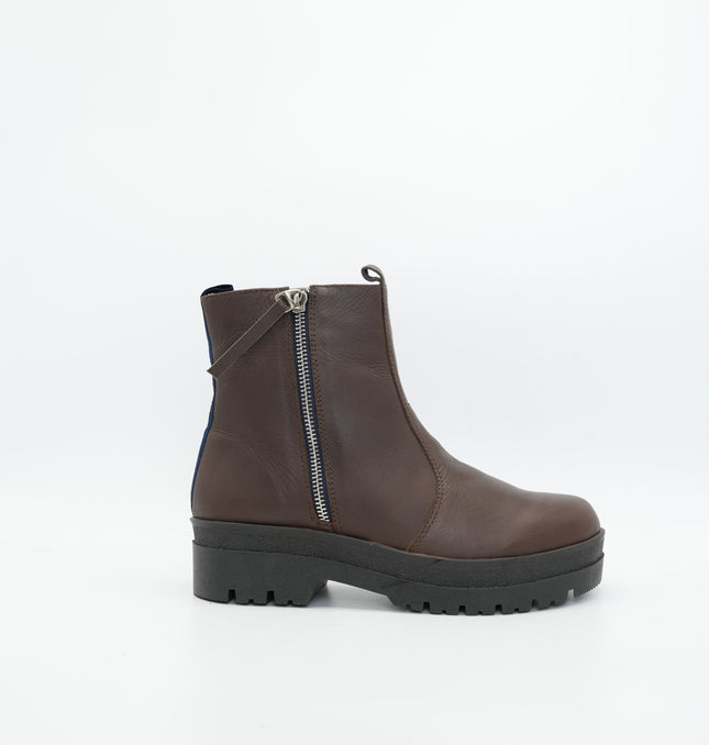 Botín en cuero café