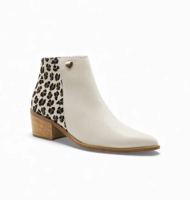 Botin beige con talon de piel