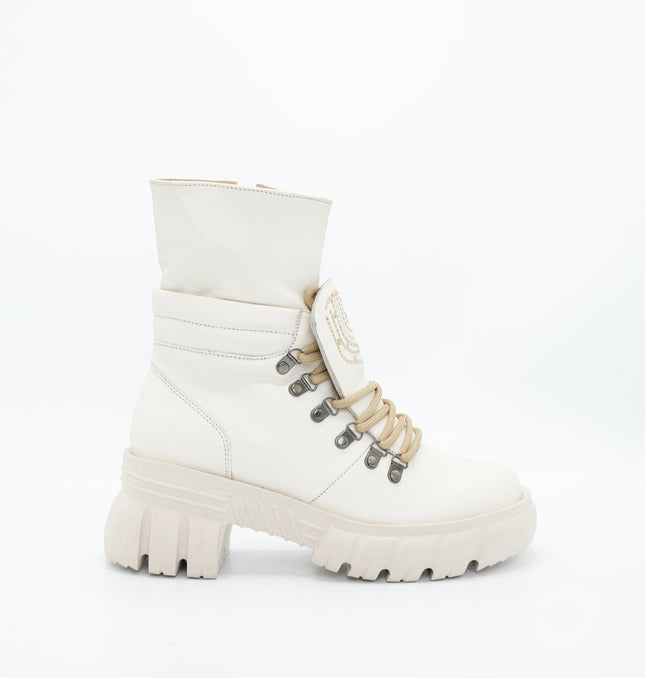 Botín en cuero crema