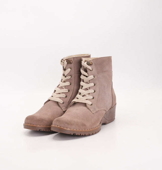 Botín en cuero beige