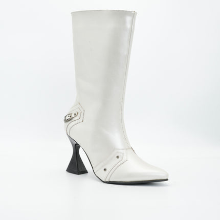 Bota tacón punta en cuero plateado