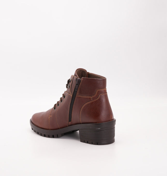 Botín en cuero café