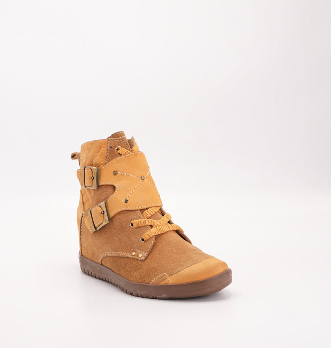 Bota en cuero gamuza miel