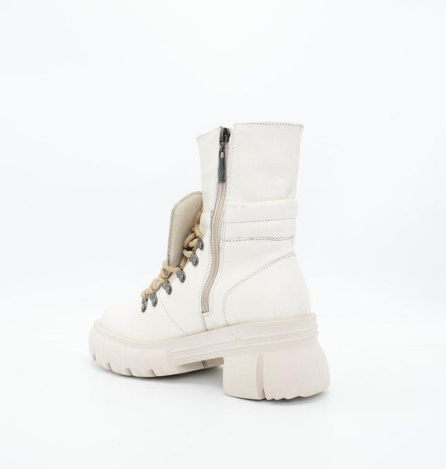 Botín en cuero crema