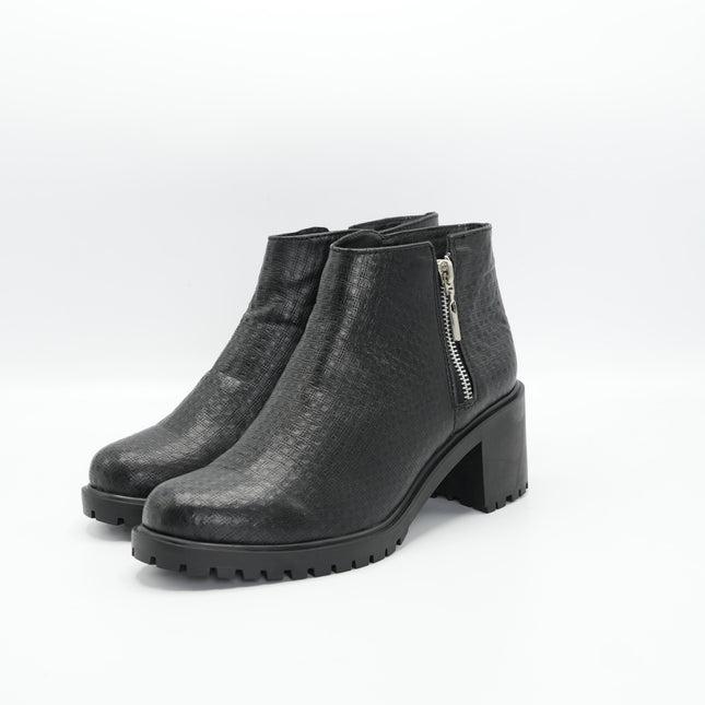 Botin en cuero negro