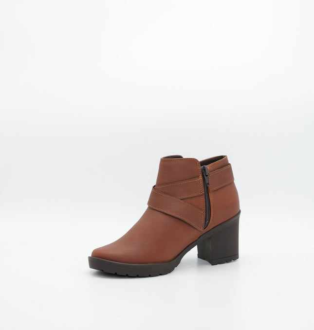 Botín en cuero café