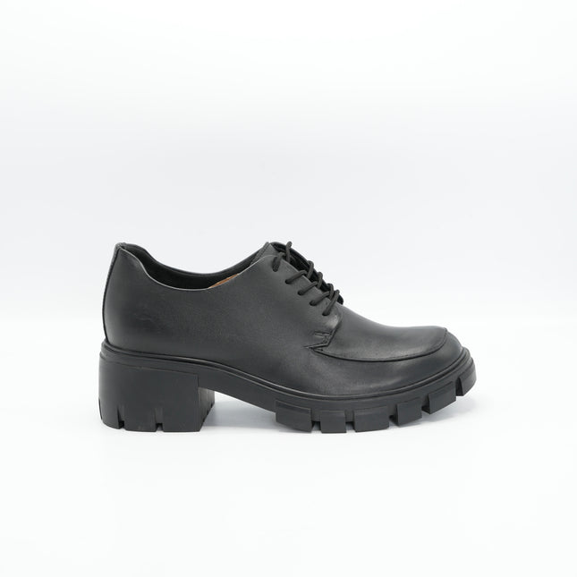 Zapato en cuero negro