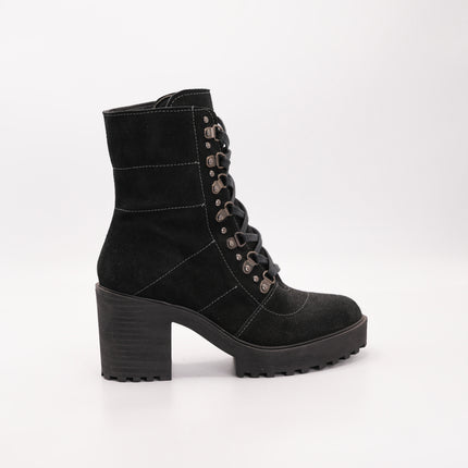 Botín en cuero gamuza negro