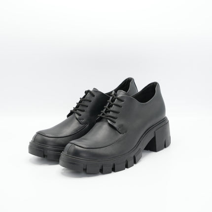 Zapato en cuero negro