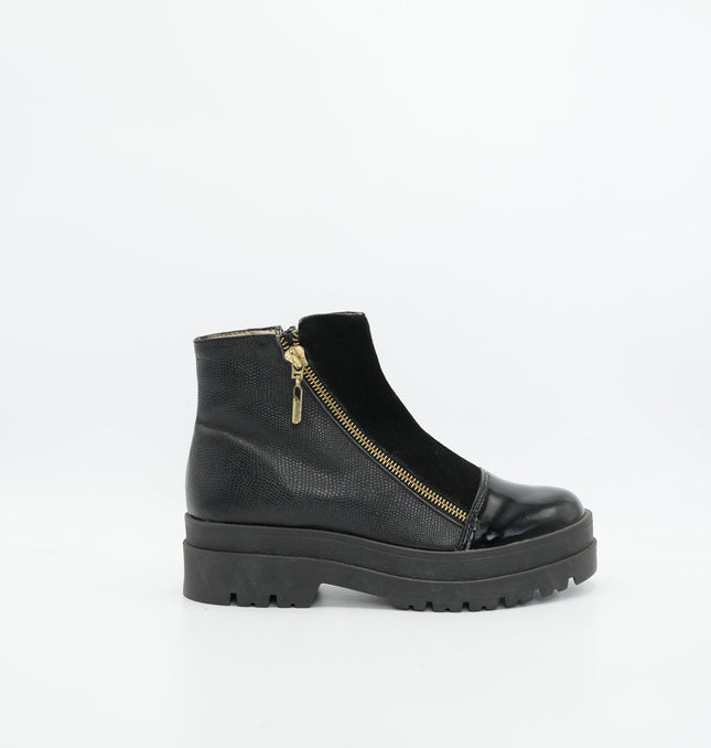 Botín en cuero negro