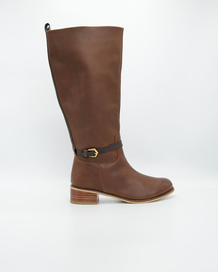 Bota en cuero café