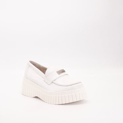 Mocasín en cuero blanco