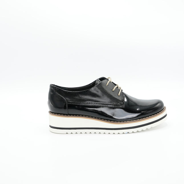 Zapato en cuero charol
