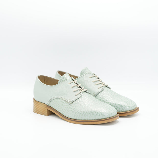 Zapato en cuero azul