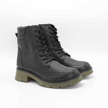 Bota en cuero negro