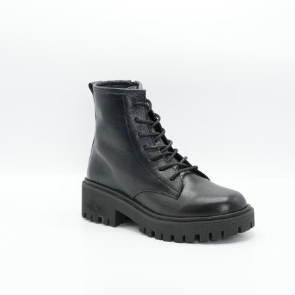 Bota en cuero negro