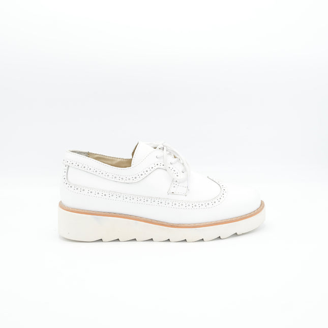 Zapato en cuero blanco