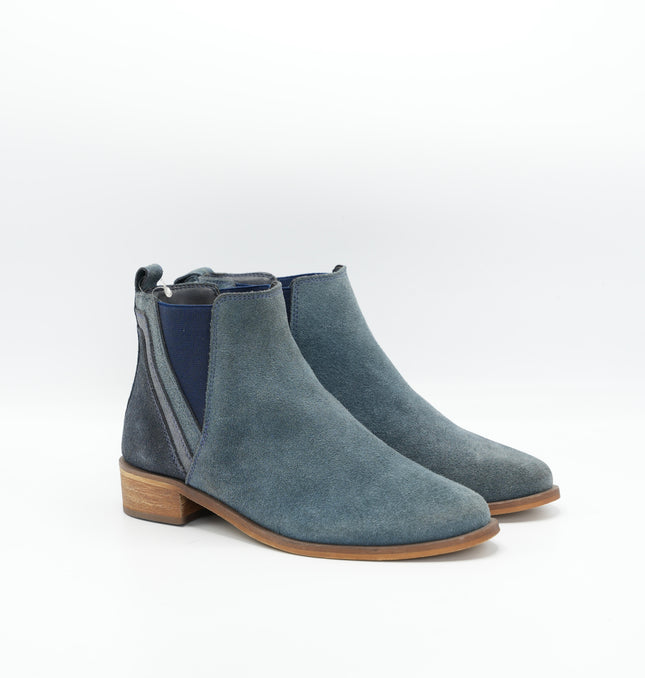 Botín en cuero gamuza azul