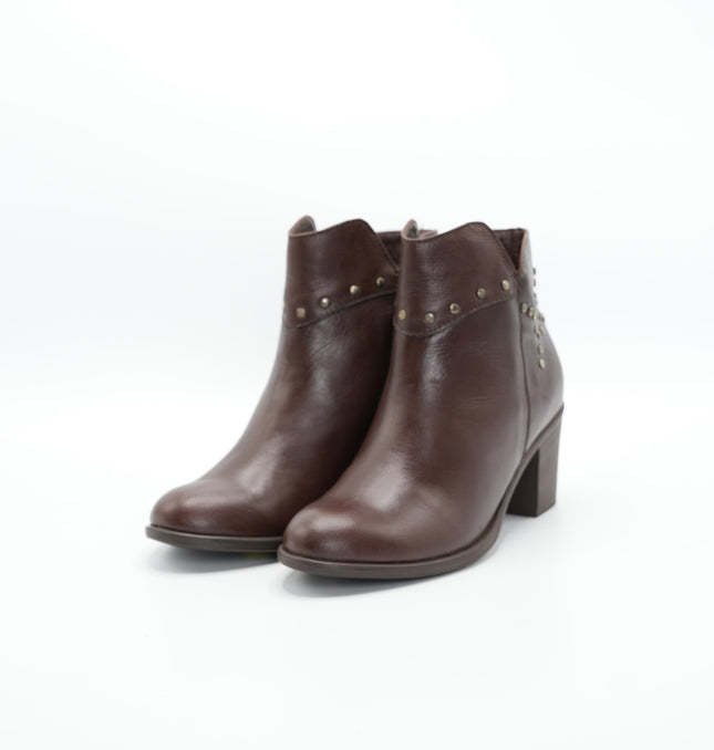 Botín en cuero café